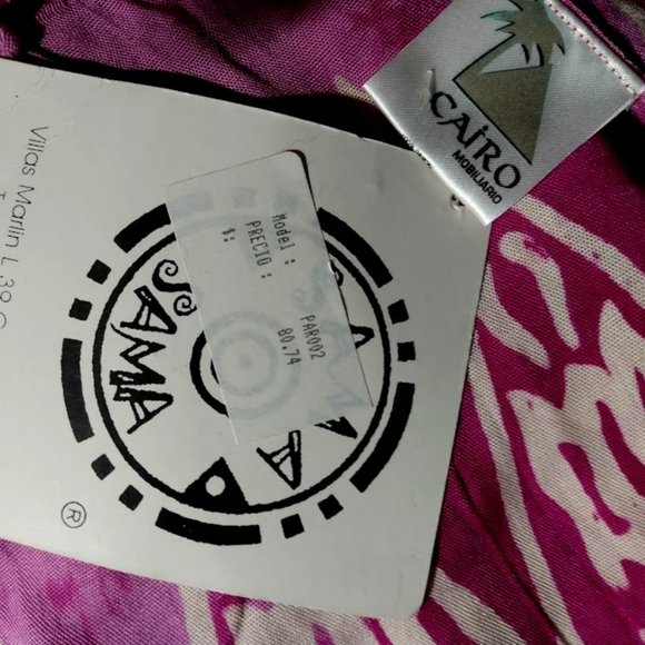 Cairo Mobiliario: Bright pink and white wrap cover up. - Picture 2 of 2